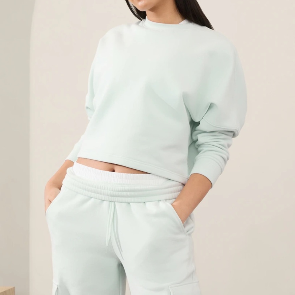 Athleta Women’s Easy Fleece Dolman Crop Sweatshirt in Glacier NWT